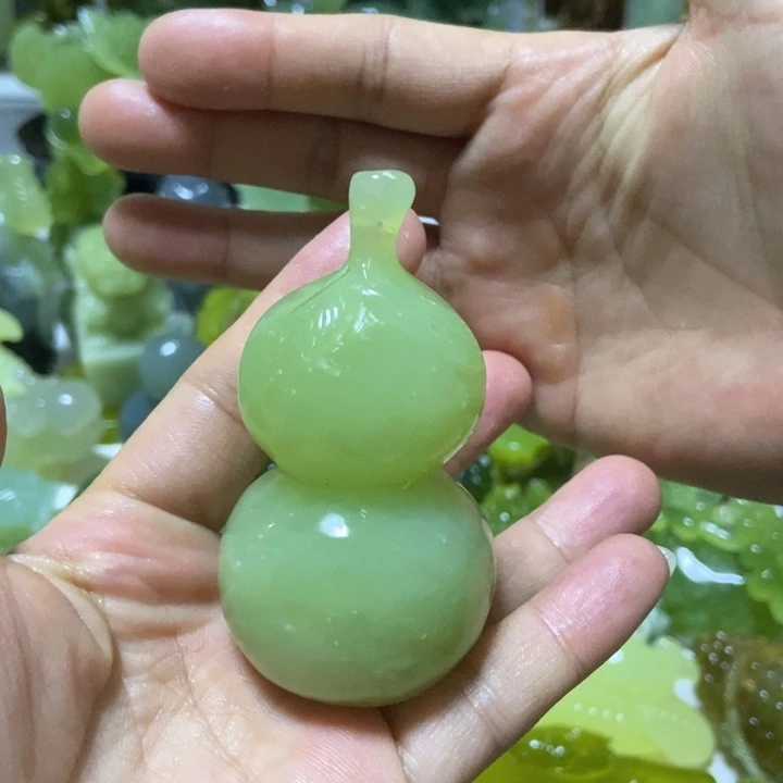 【闪购商品】未镶嵌蛇纹石玉把件