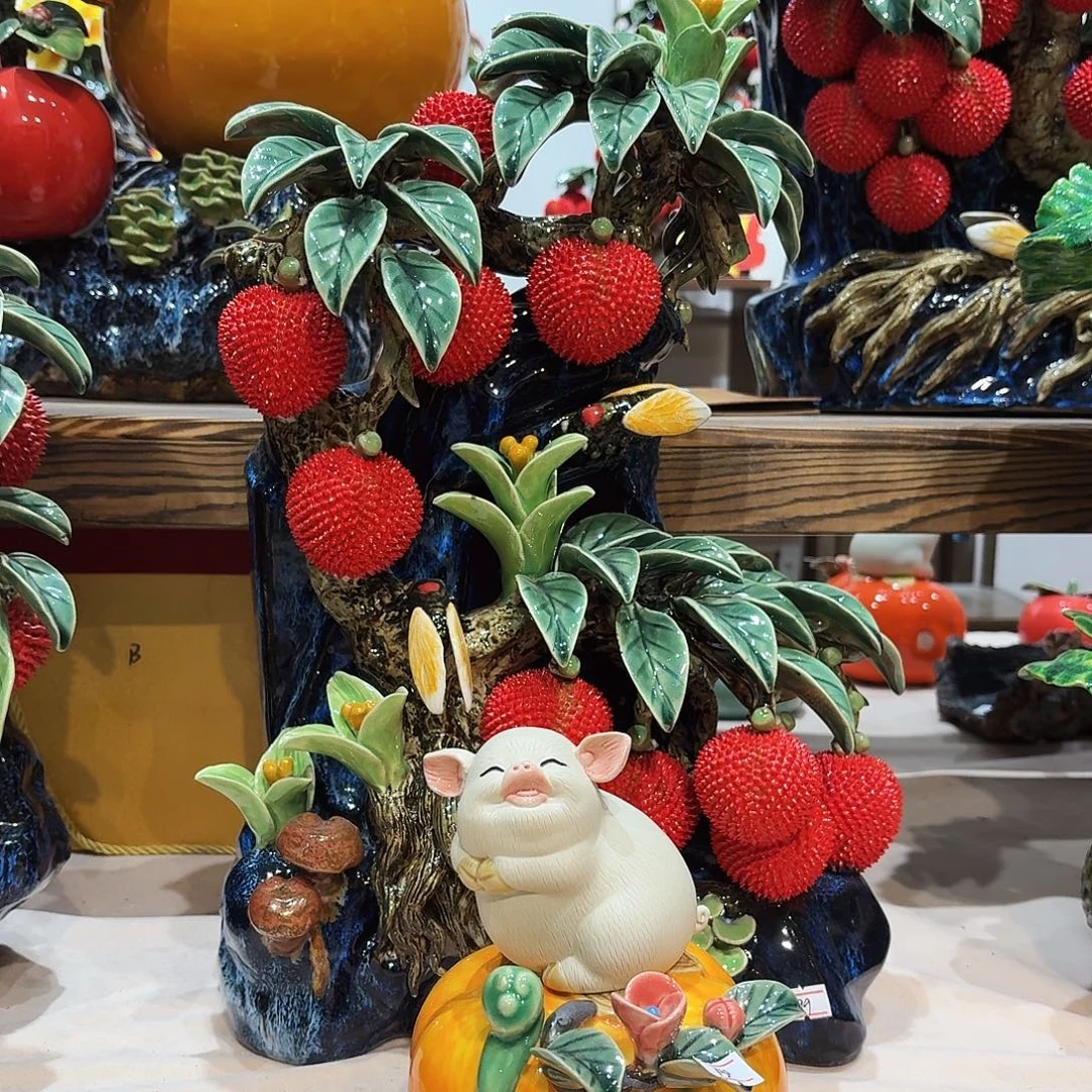 陶瓷镇店之宝荔枝宋猪仔