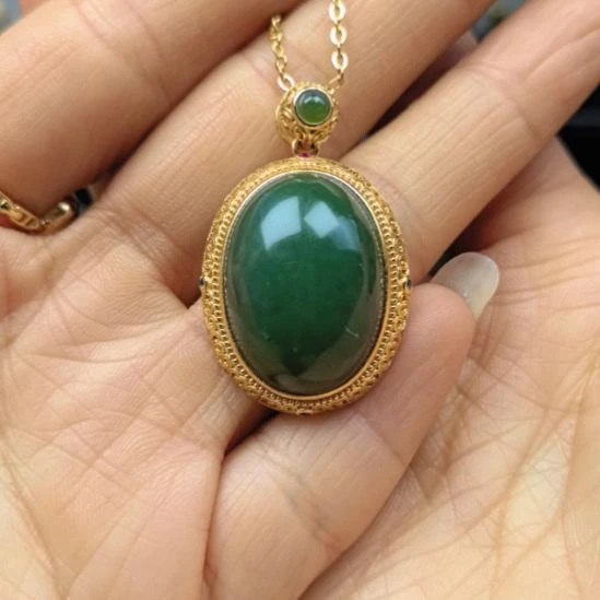 和田玉（碧玉）未镶嵌颈饰