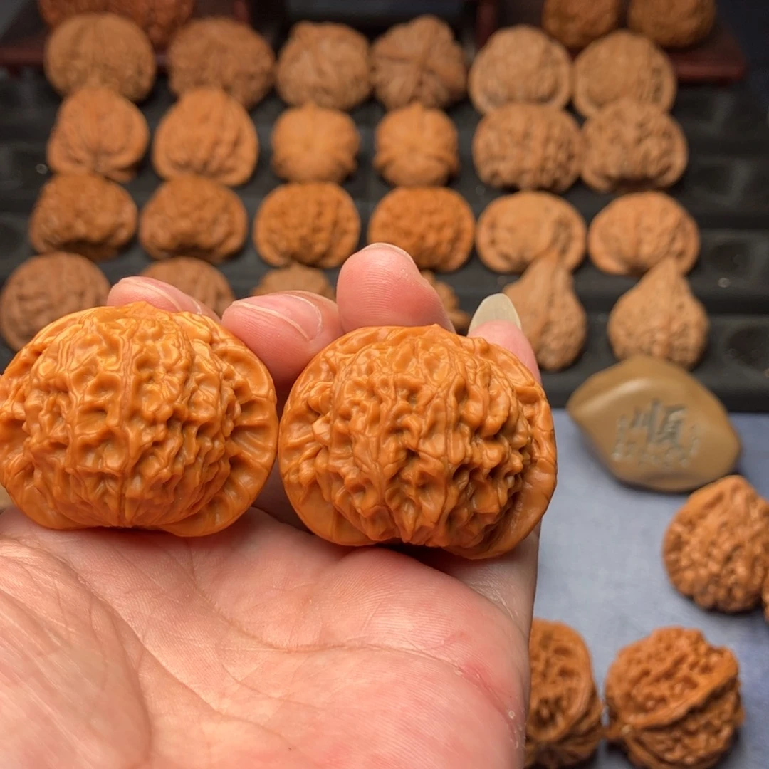 文玩核桃把件清*闲核王