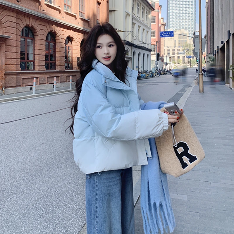 蓝色渐变羽绒服女冬季加厚2025新款独特超好看甜美减龄面包服外套