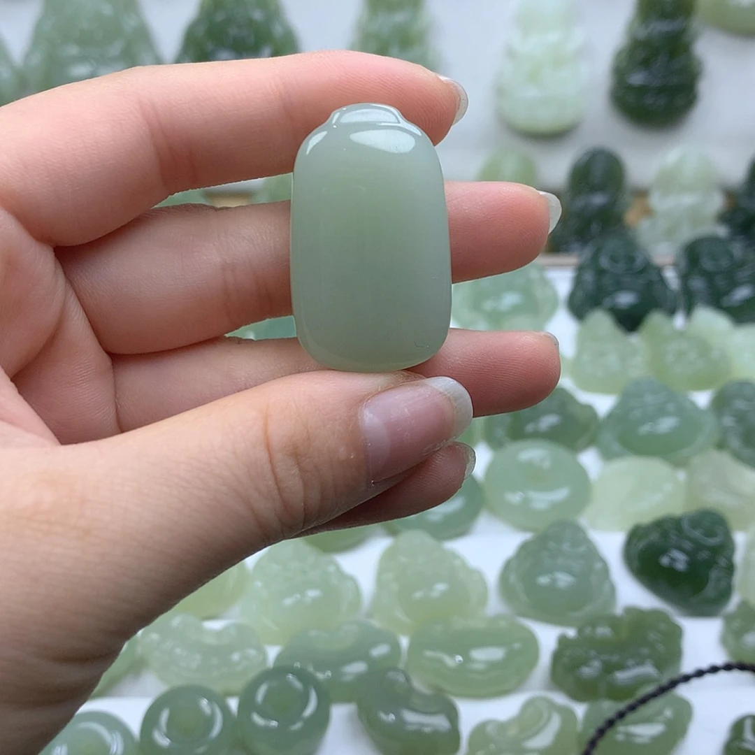 【闪购商品】颈饰未镶嵌和田玉?****?