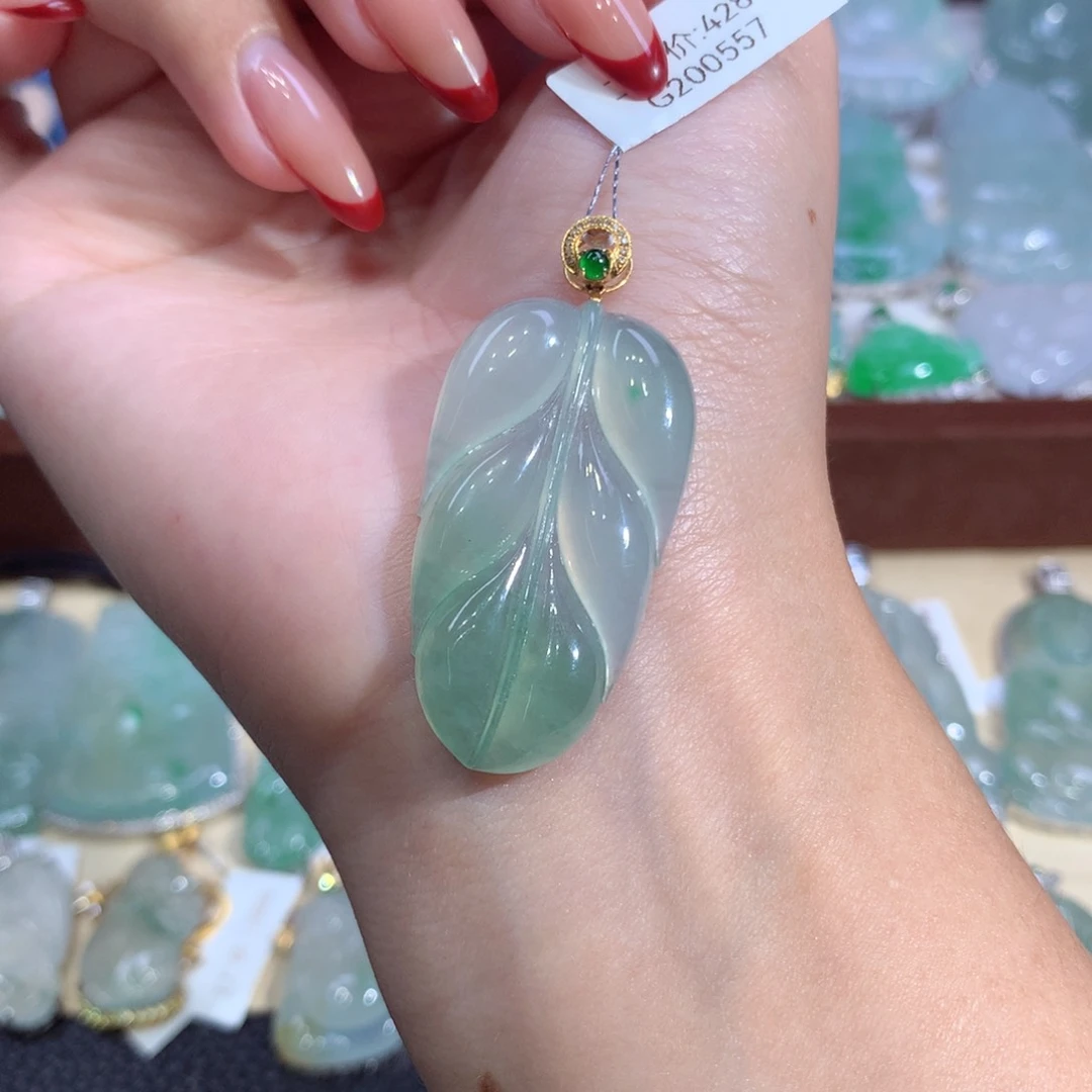 吊坠(不含链)18K金镶嵌翡翠
