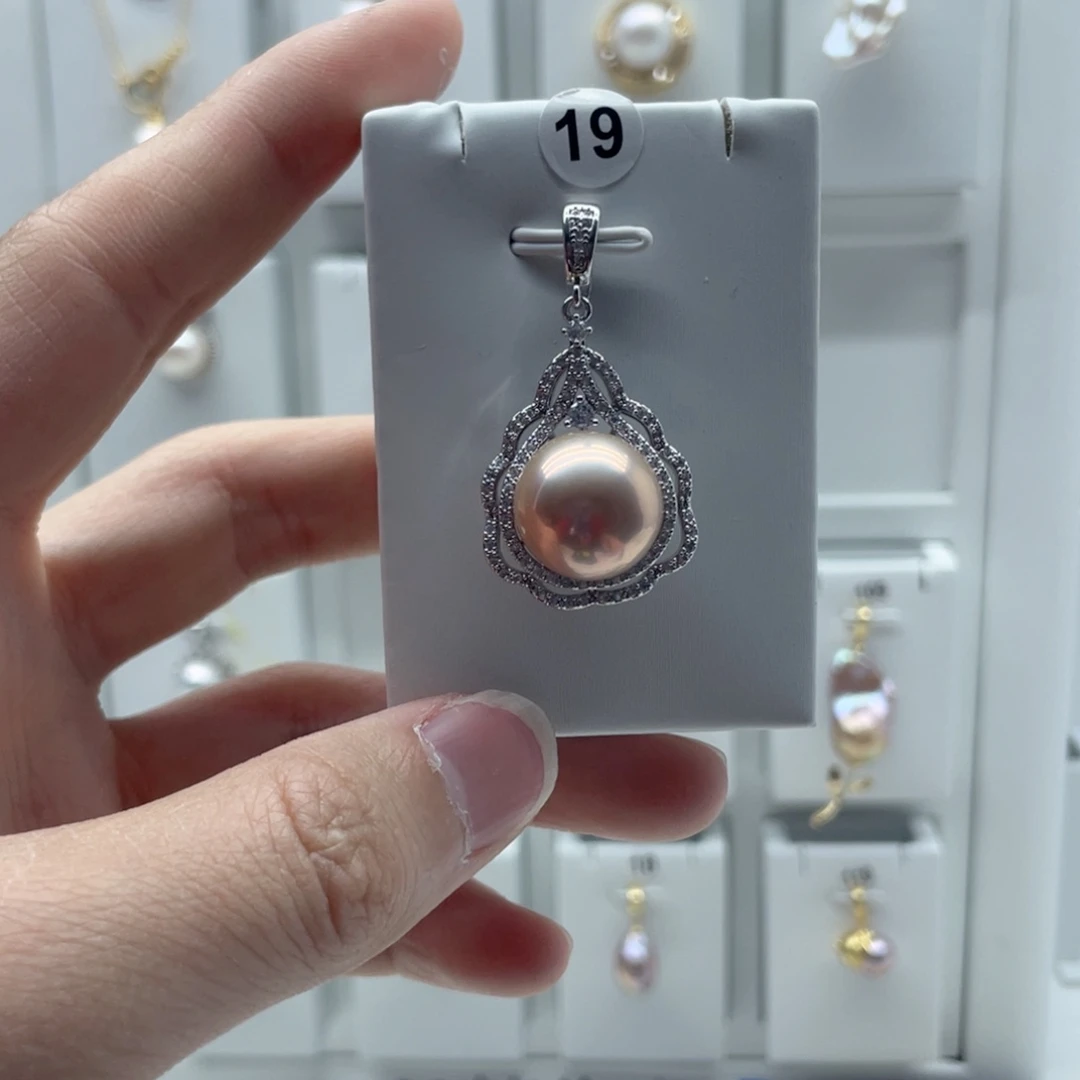 淡水珍珠颈饰合金