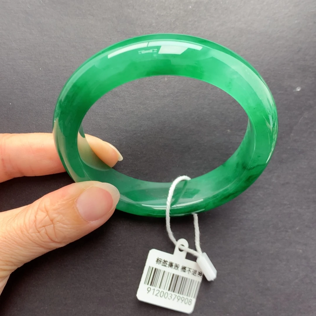 未镶嵌手镯石英质玉