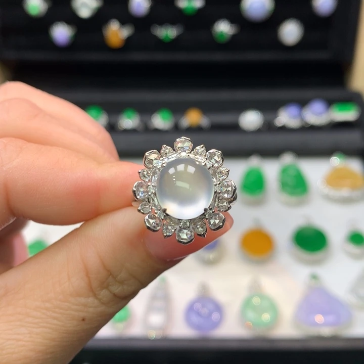 翡翠吊坠(不含链)18K金镶嵌