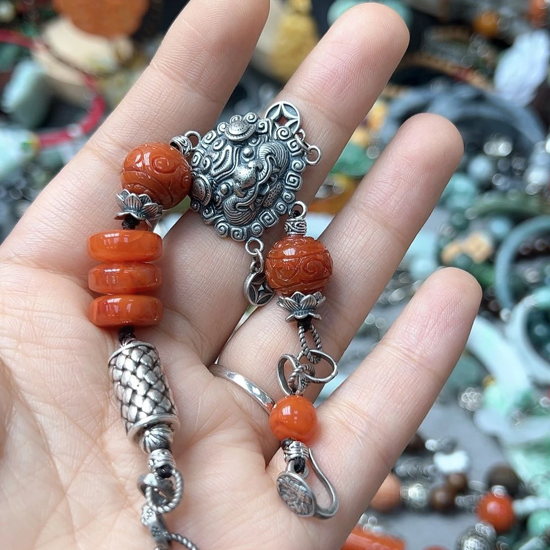 翡翠戒指未镶嵌好***倍