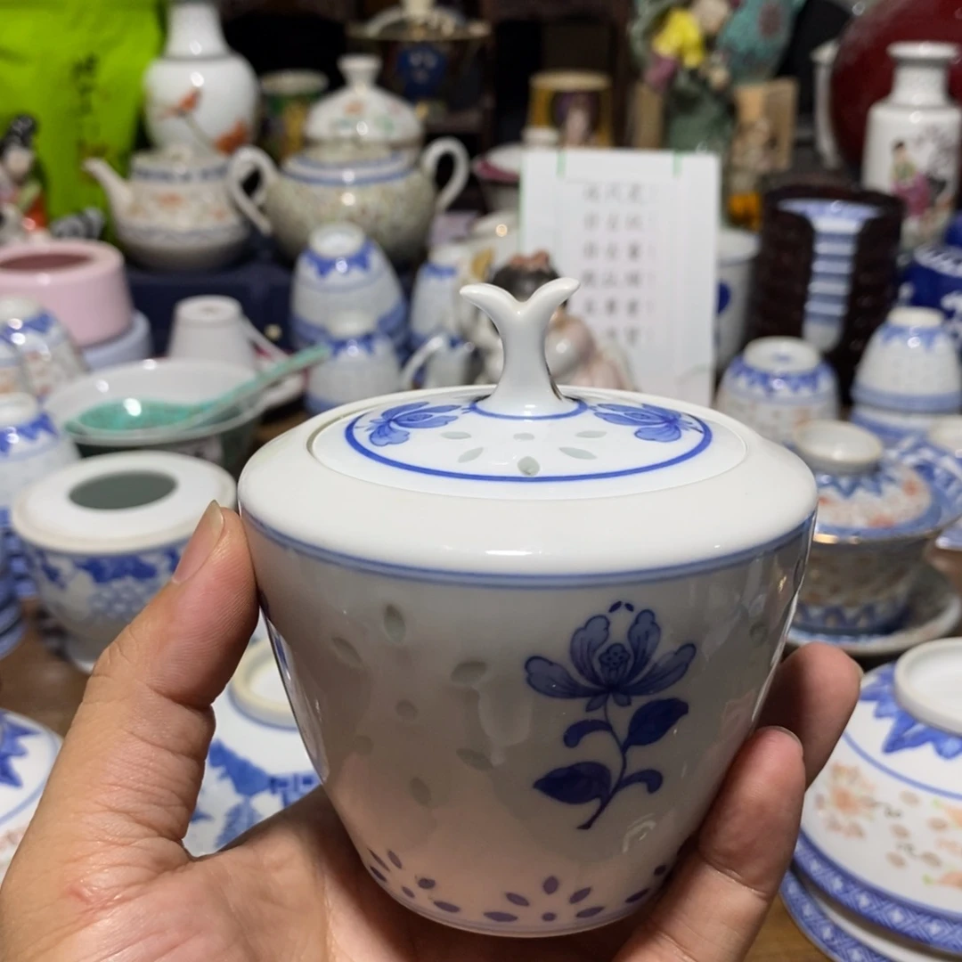 悦***主瓷片玲玲罐子一只一只