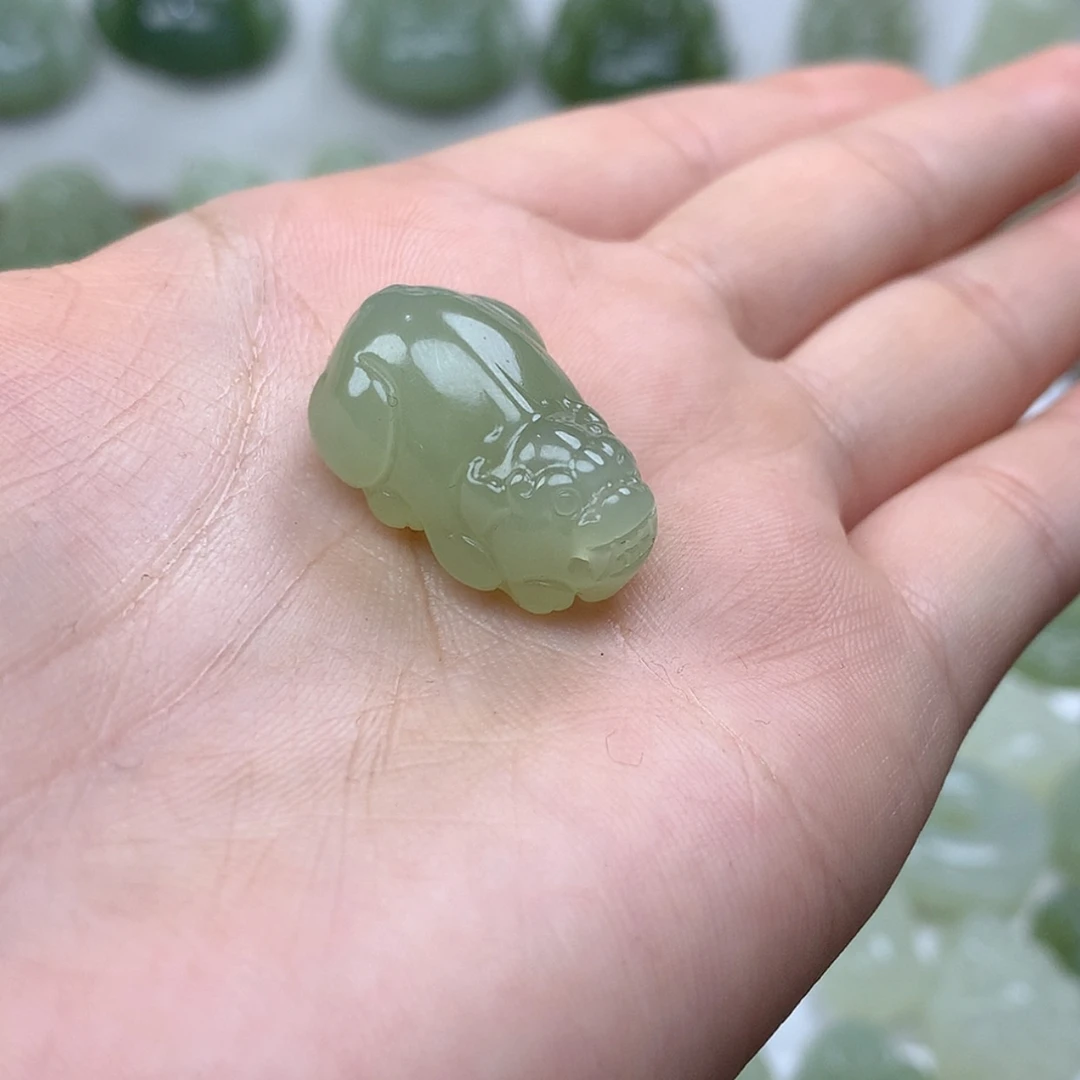 【闪购商品】颈饰未镶嵌和田玉