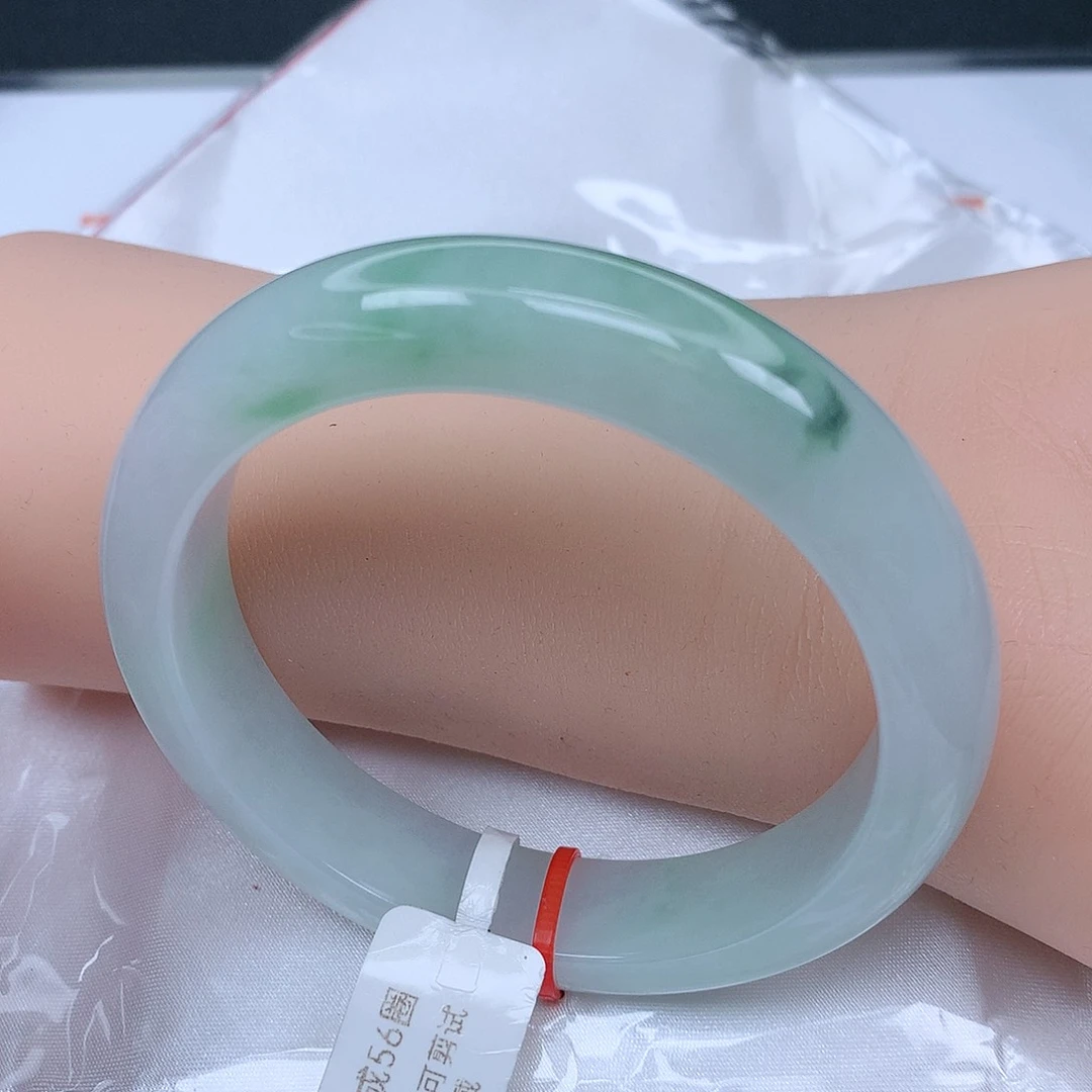 【闪购商品】未镶嵌手镯翡翠，56