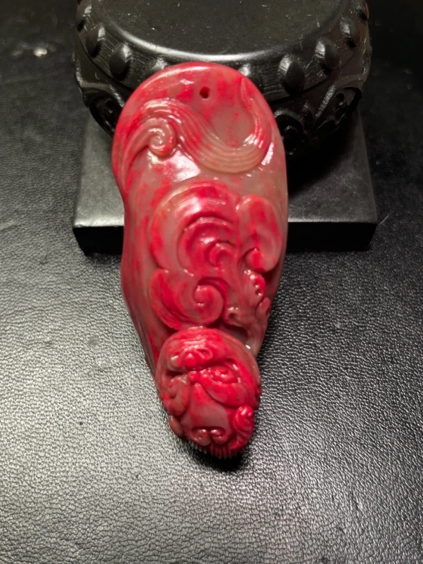 昌化鸡血石大红袍挂件