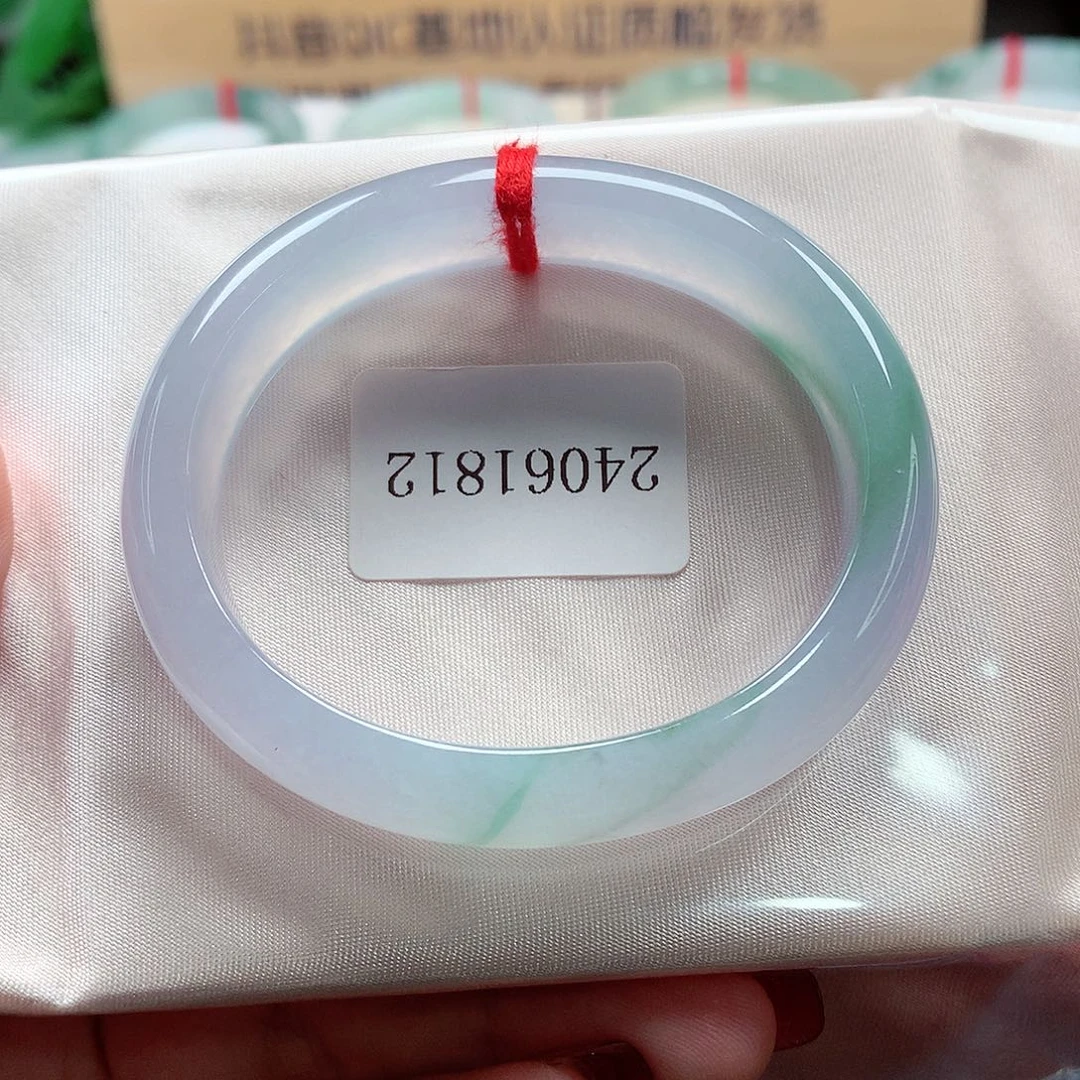 未镶嵌手镯（贵妃镯）翡翠天然A货翡翠手镯，78号