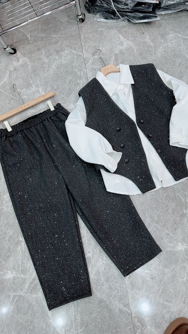 2025年爆款毛呢3件套，套装