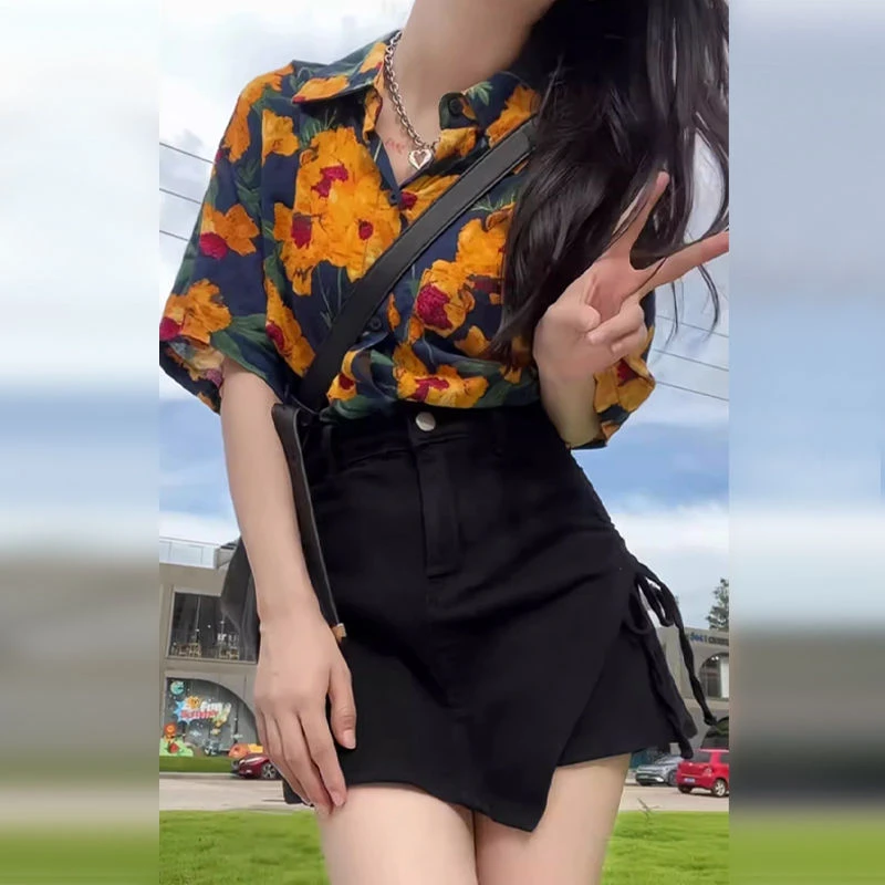 短袖多巴胺港风衬衫女夏季海边度假碎花设计感小众上衣2025年新款