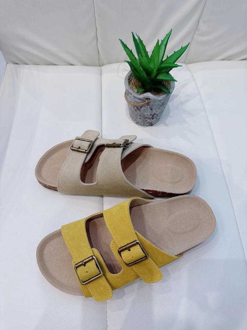 「雯姐家」真牛皮版本~韩系黄色平底新款防滑勃肯凉拖鞋