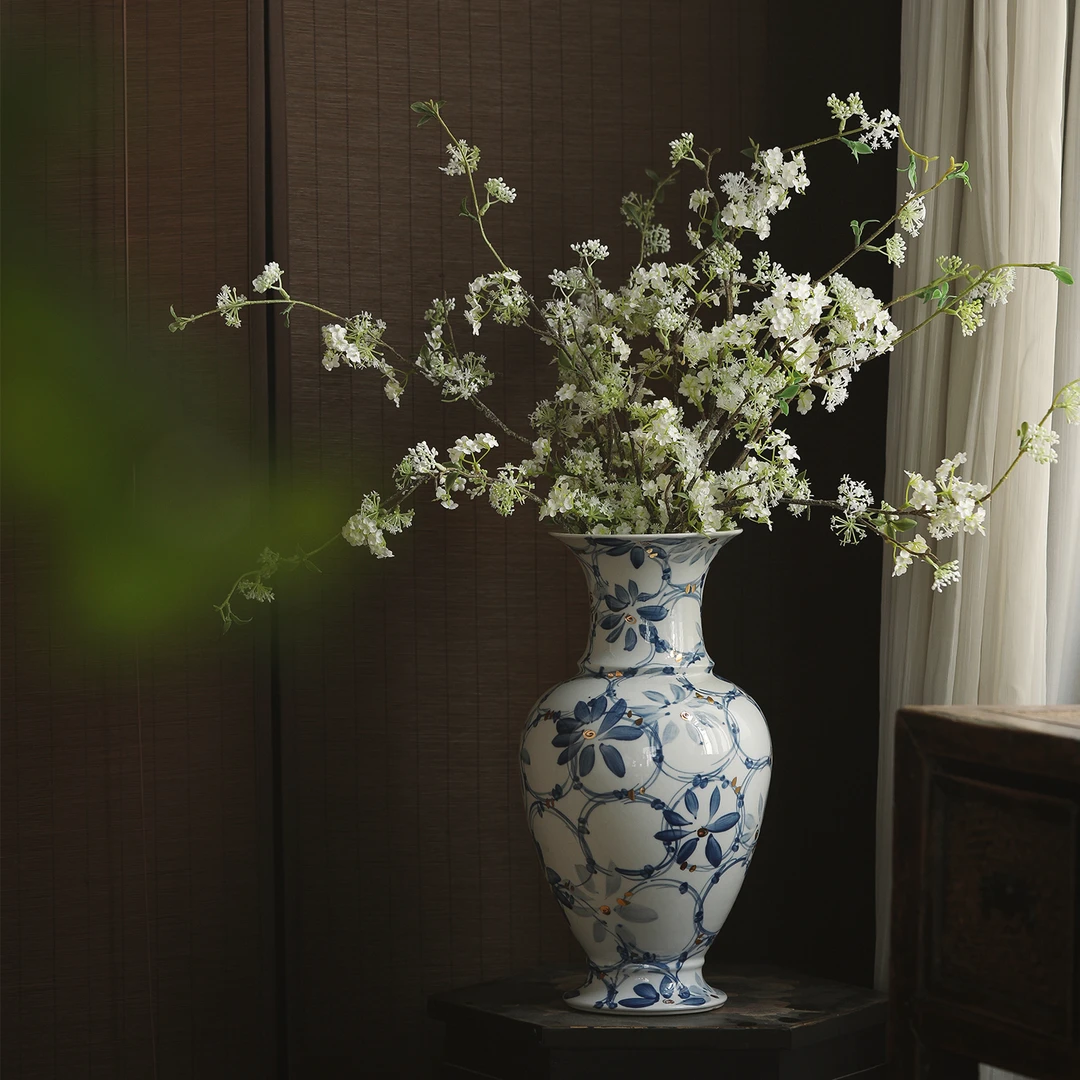 大相莲花新中式手绘青花瓷鎏金鱼尾瓶 手工陶瓷花瓶摆件精致花器