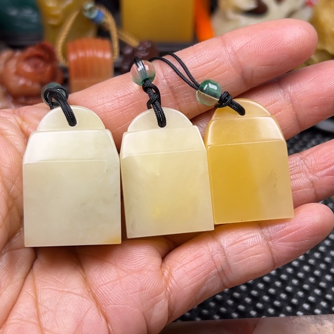 寿山石印石芙蓉石如意钮3方