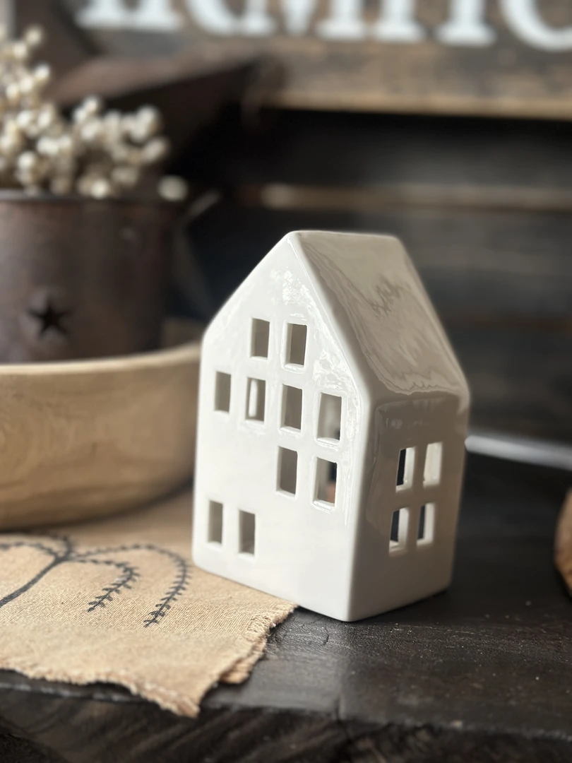 美式乡村外贸样品陶瓷白房子 8×6.5×13cm 【背后有小瑕疵】