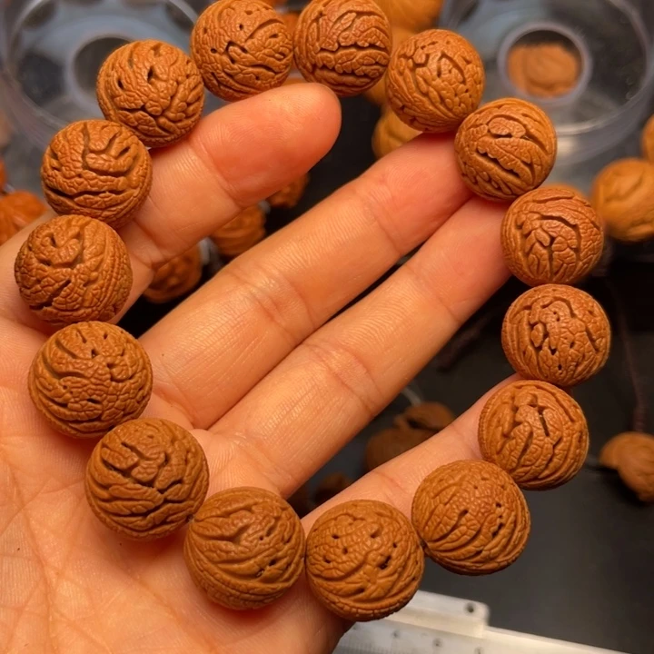 桃核手串龙纹桃核1