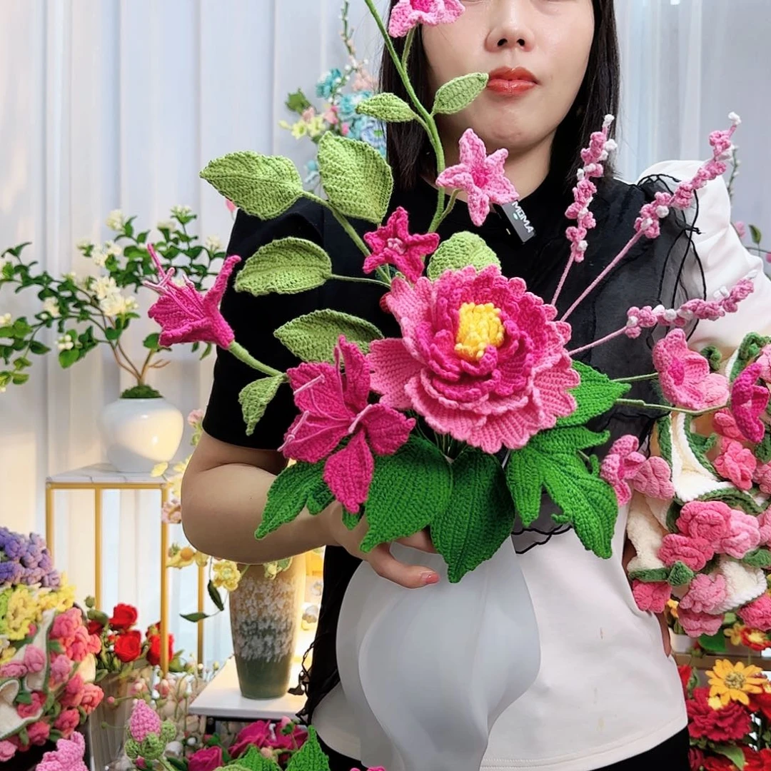 莱赛尔纤维棉手工钩织牡丹花束