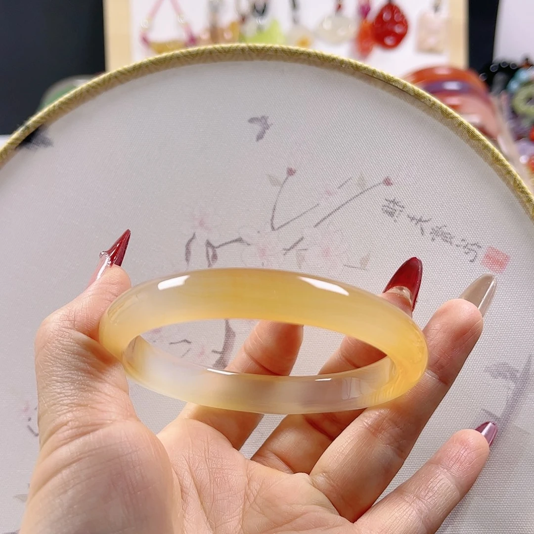 玛瑙/玉髓手镯未镶嵌妹*