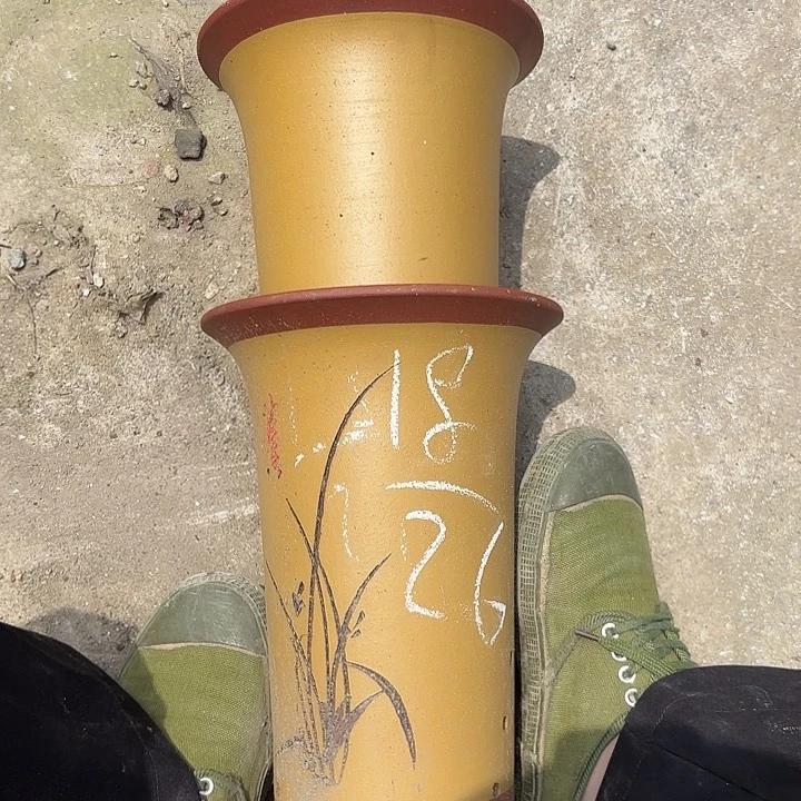 紫砂花瓶紫砂等珍贵