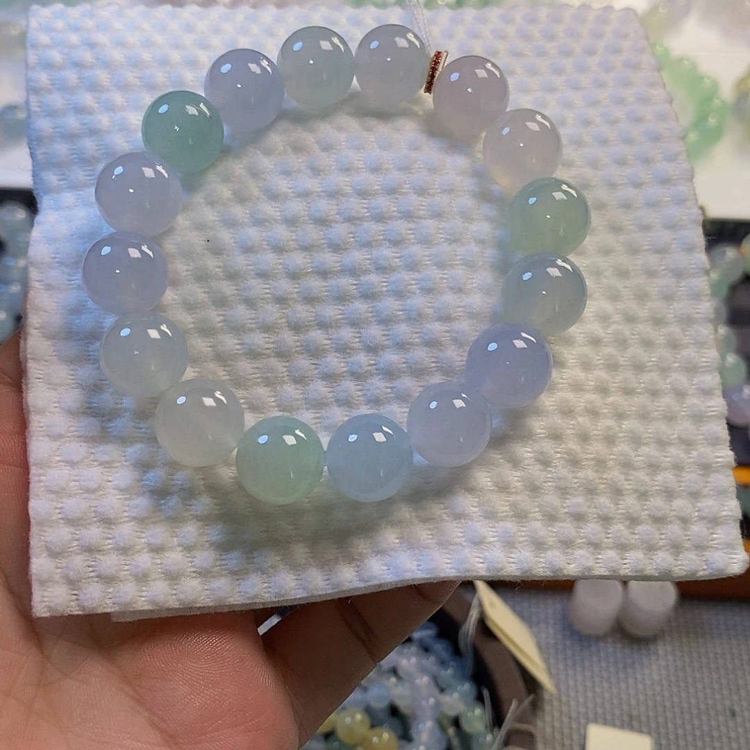 定制翡翠未镶嵌翡翠.