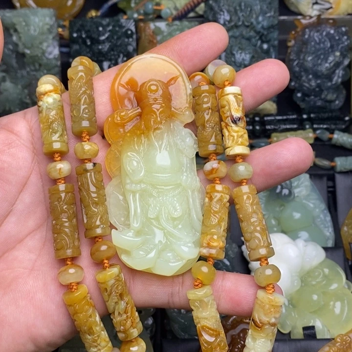 ঞ***࿐蛇纹石玉未镶嵌颈饰