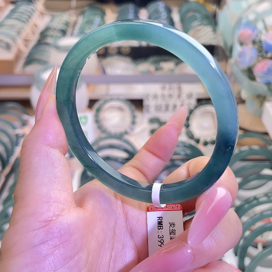 翡翠未镶嵌手镯56-57圈