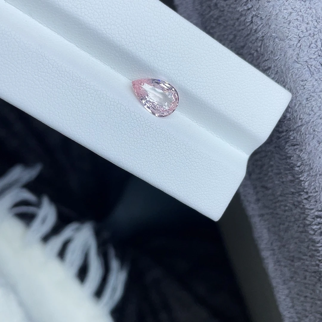 蓝宝石裸石2.01Ct无烧帕帕拉恰