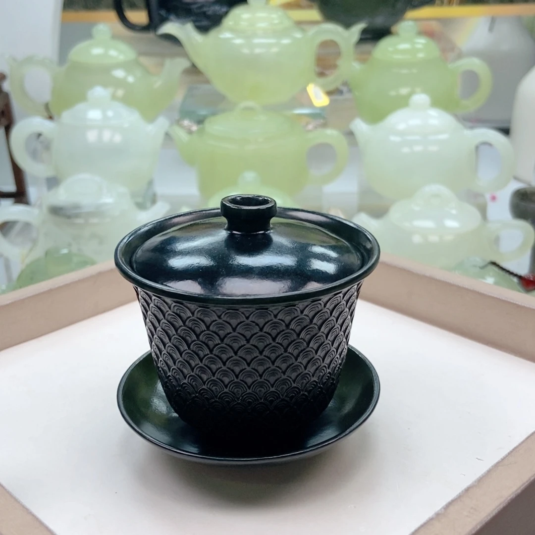 蛇纹石玉未镶嵌壶『****』