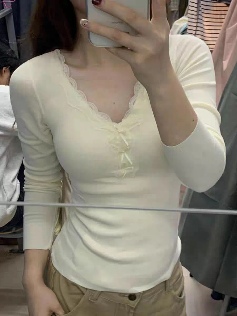 蕾丝花边带胸垫v领打底衫女秋冬修身收腰加绒内搭长袖t恤保暖上衣
