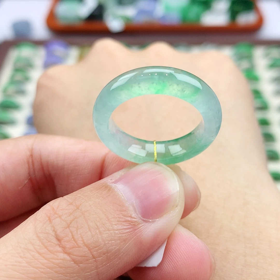 翡翠未镶嵌戒指18号