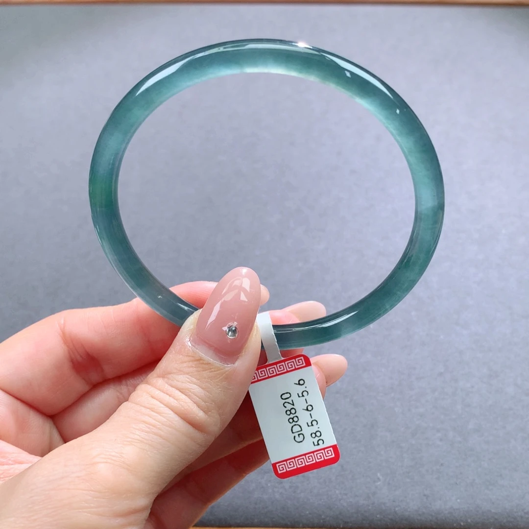 翡翠手镯未镶嵌天然翡翠手镯叮当镯