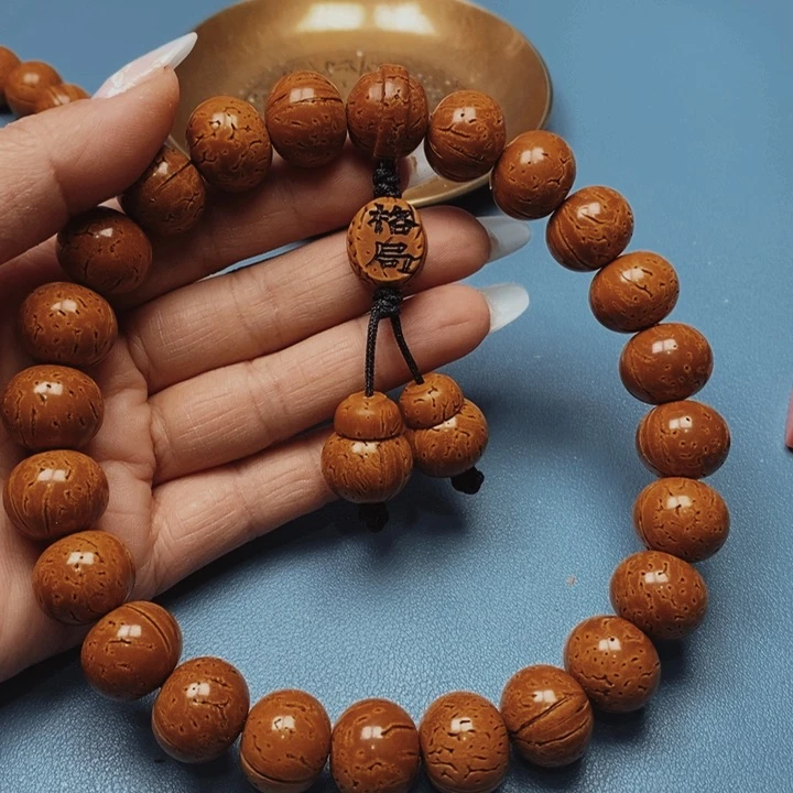 桃核手持苹果16花皮色差21颗