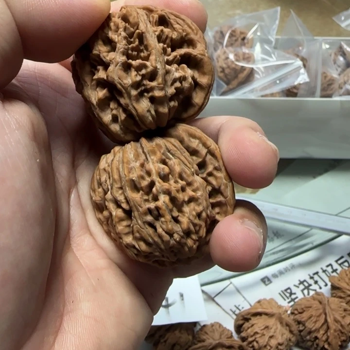 白玉菩提吊坠核桃1008