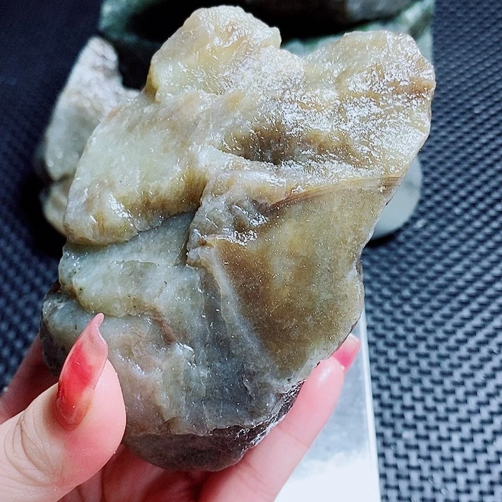 未镶嵌和田玉（糖玉）珠宝半成品