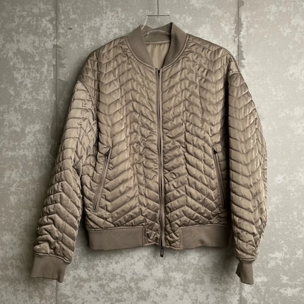 未使用 GIORGIO ARMANI/阿玛尼 无洗标/50*1/双面穿棉服/15277/JP