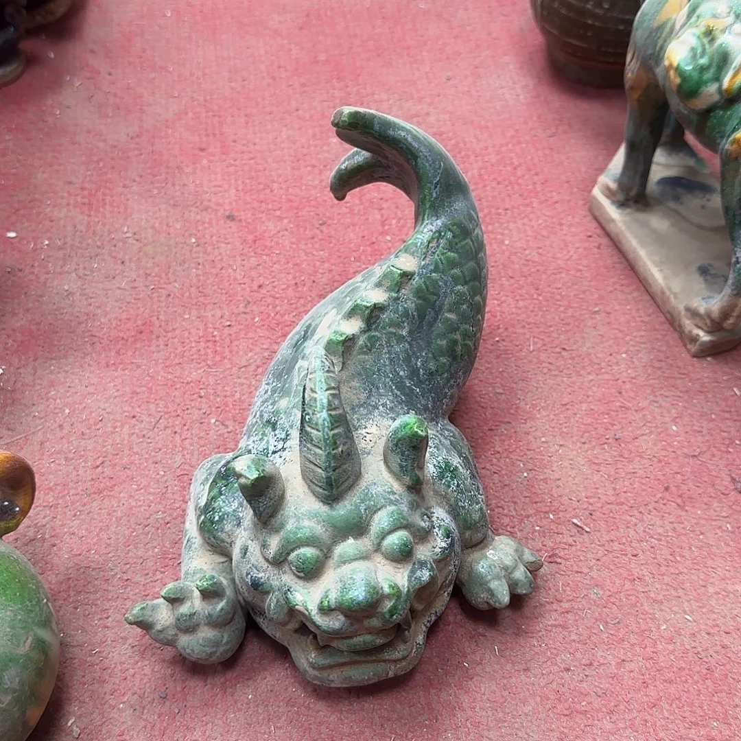 摆件陶去拍吧，过来陪朋友