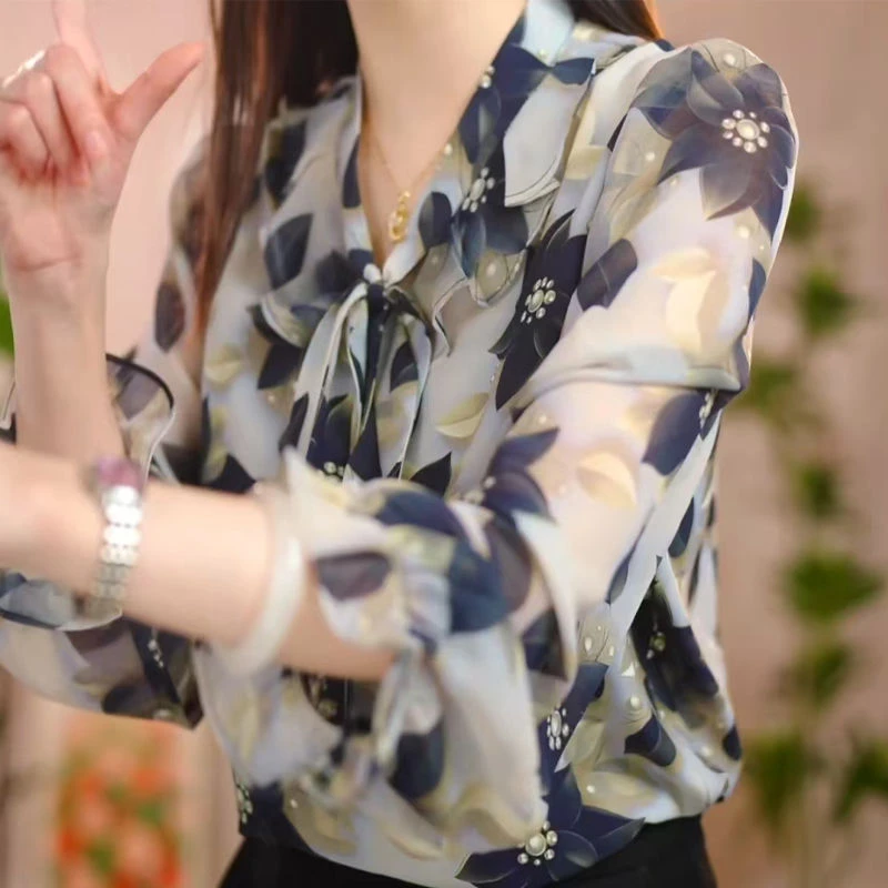 衬衫时尚新款气质衬衣洋气印花小衫蝴蝶结显瘦遮肚子长袖打底上衣