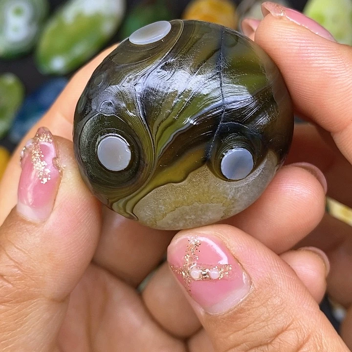花眼玛瑙有裂奇石