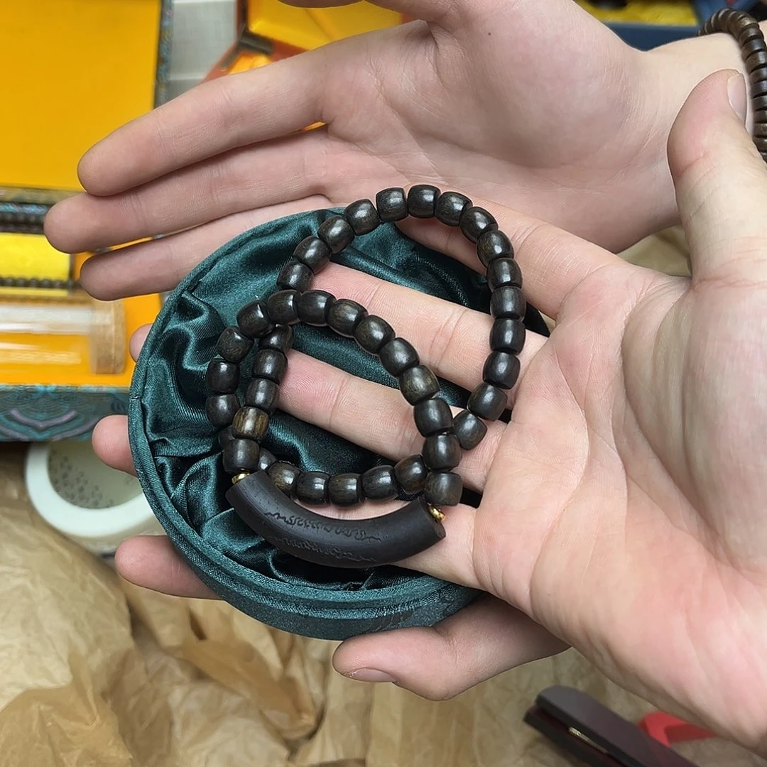 大叶紫檀（黑酸枝木类）