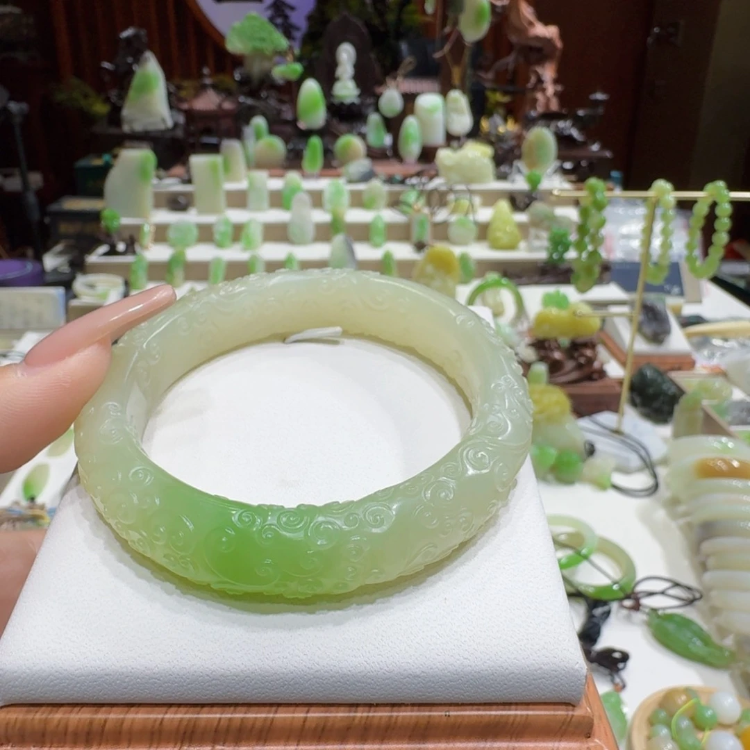 和田玉（翠青玉）未镶嵌颈饰翠青57