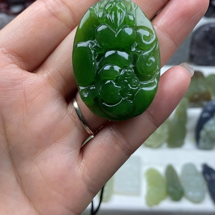 和田玉（糖玉）未镶嵌颈饰83