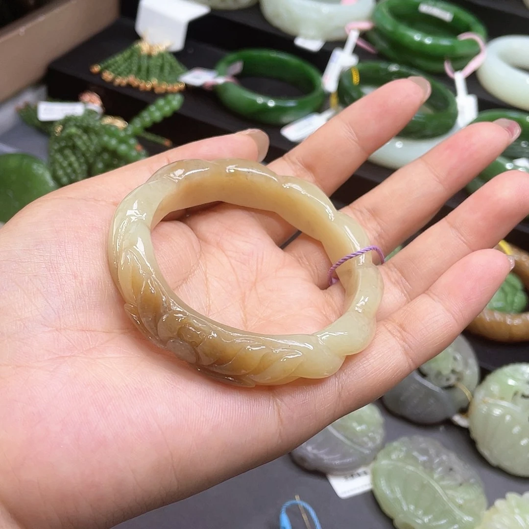 和田玉手镯56圈口27未镶嵌