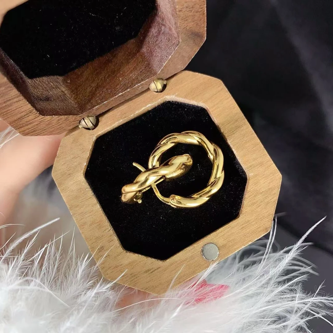 【伟新源】足金999 5D工艺 波浪耳扣2.43克