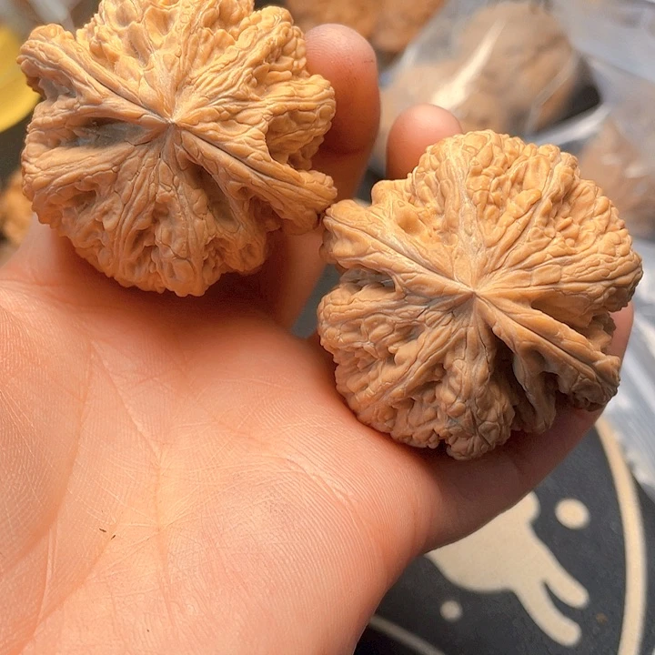 文玩核桃吊坠平谷粗筋