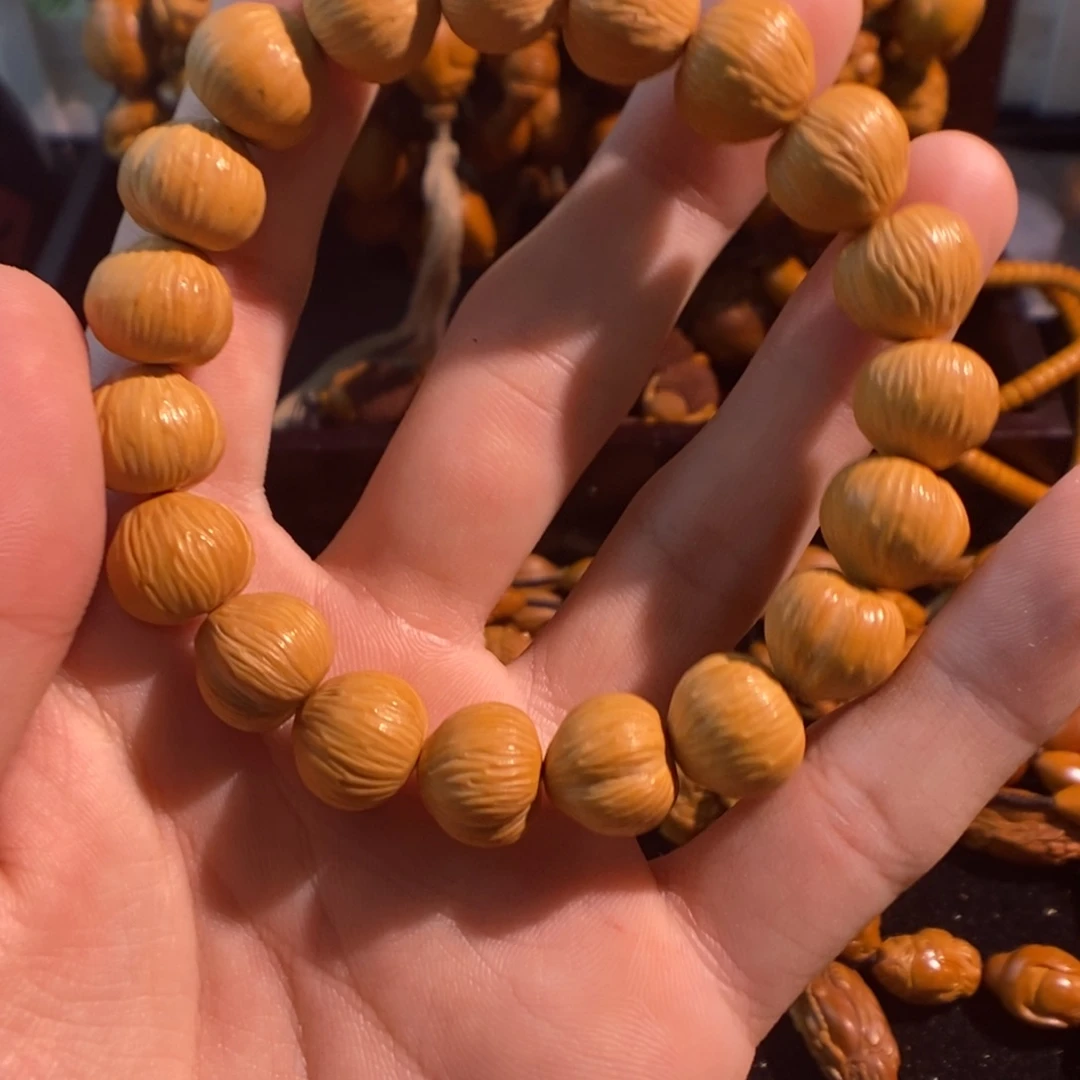 手串/手链橄榄核屁桃
