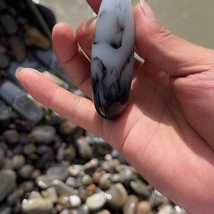 未镶嵌和田玉（糖玉）珠宝奇石