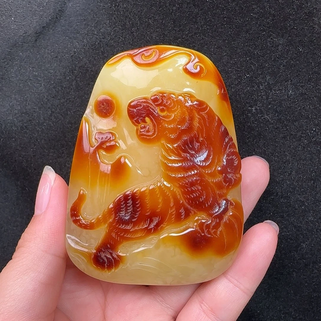 蜜蜡未镶嵌珠宝奇石